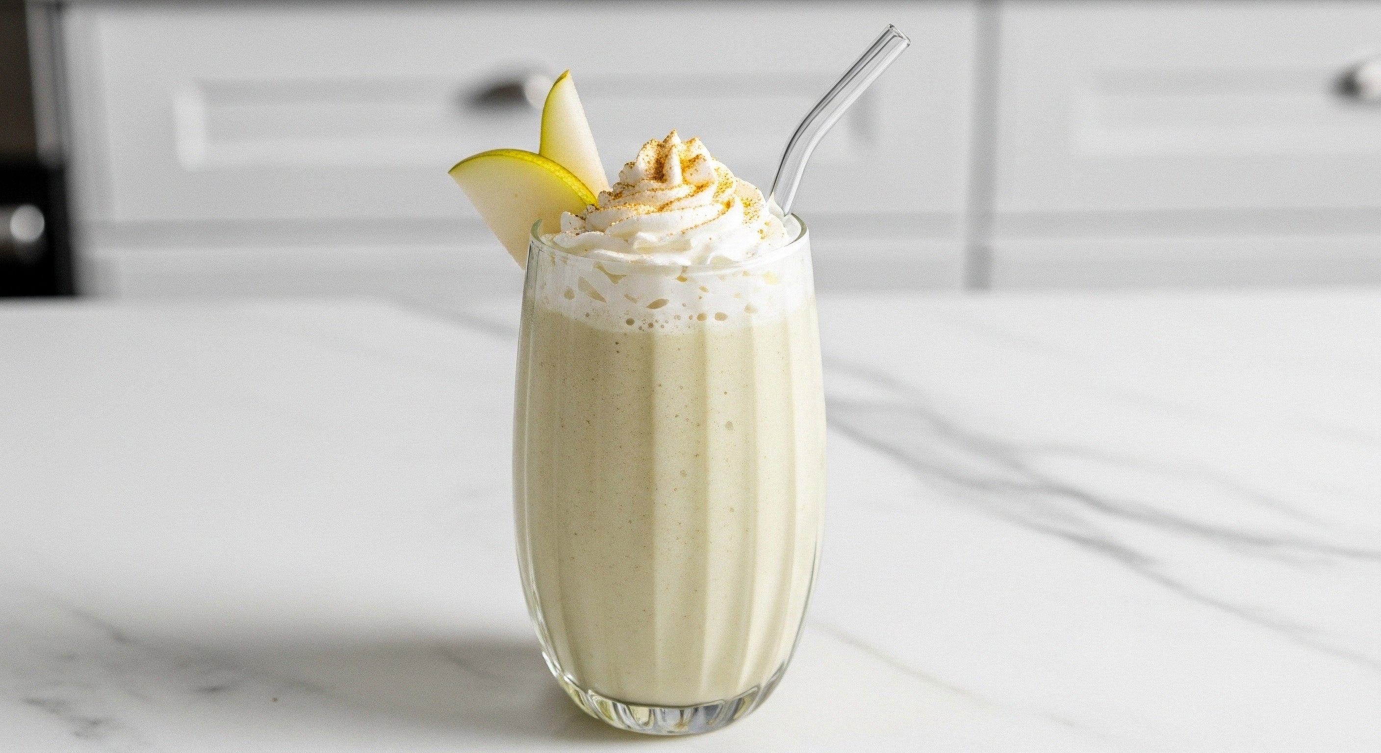 Pear & Ginger Glow Restore Smoothie